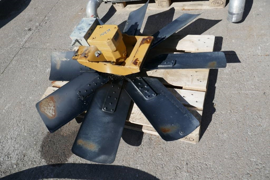 CAT 374 D, fläkt & motor, 326-4439 - Hydraulics for Construction machinery: picture 1 CAT 374 D, fläkt & motor, 326-4439 - Hydraulics for Construction machinery: picture 1