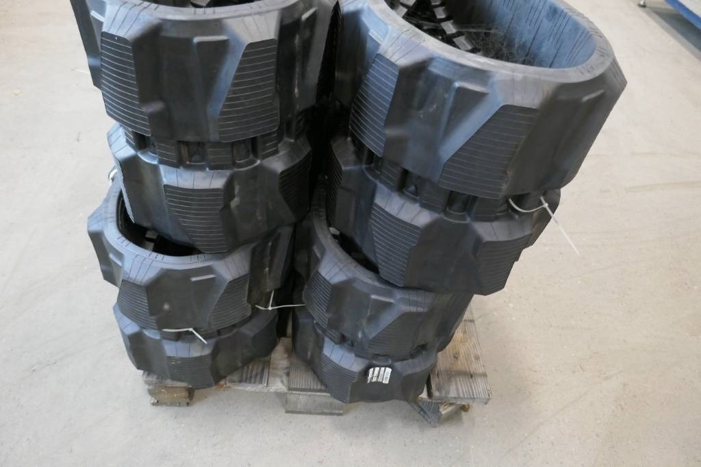 Rubber Tracks, 400x72,5x74W - Track for Construction machinery: picture 4 Rubber Tracks, 400x72,5x74W - Track for Construction machinery: picture 4