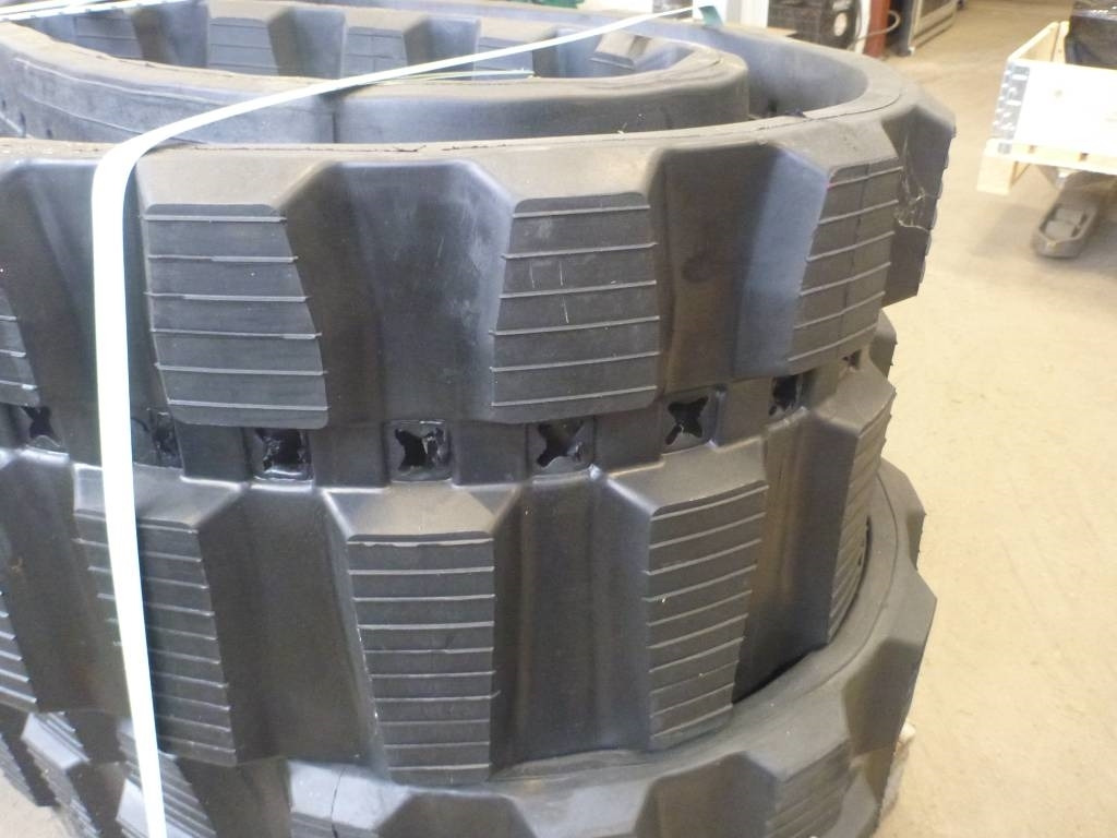 Rubber Tracks, RT40075574Y - Track for Construction machinery: picture 4 Rubber Tracks, RT40075574Y - Track for Construction machinery: picture 4