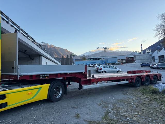 Doll S3H-T, teleskopierbar, Funk, 48ton - Low loader semi-trailer: picture 3 Doll S3H-T, teleskopierbar, Funk, 48ton - Low loader semi-trailer: picture 3