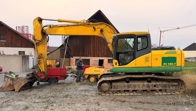 Komatsu PC180LC-7K, Schnellwechsler, 2 Schaufeln - Crawler excavator: picture 1 Komatsu PC180LC-7K, Schnellwechsler, 2 Schaufeln - Crawler excavator: picture 1