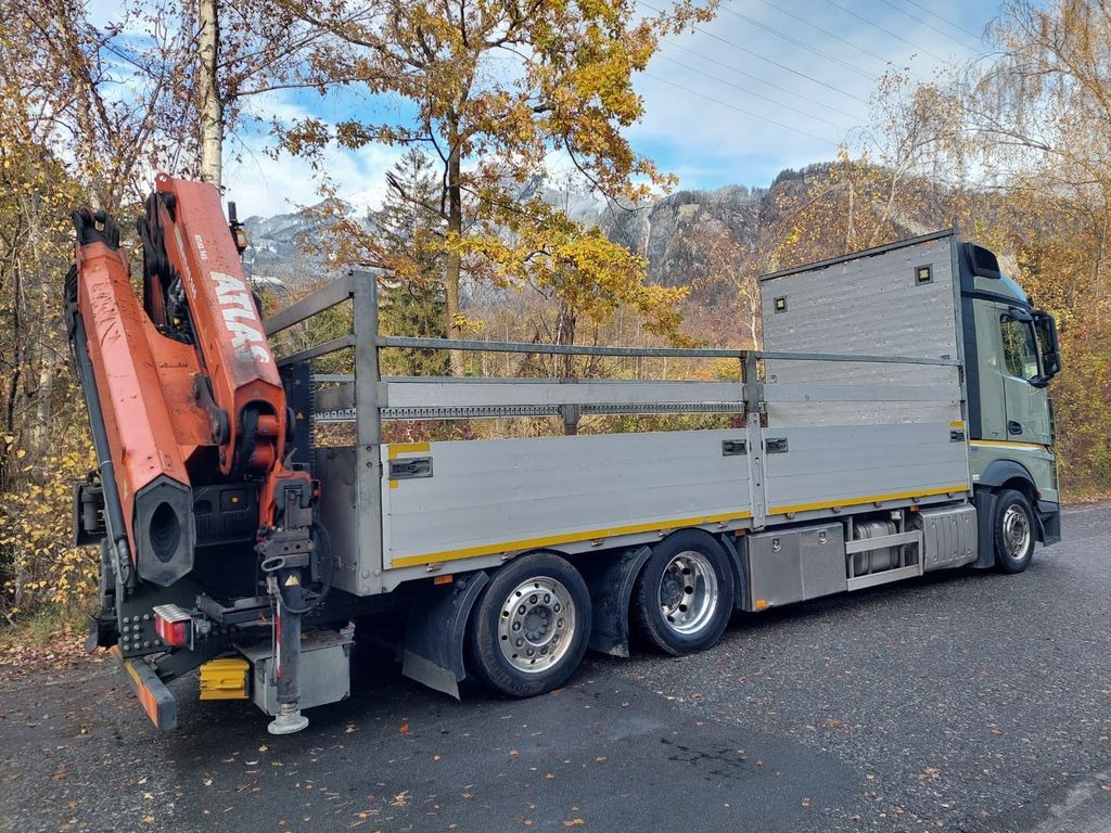 Crane truck, Dropside/ Flatbed truck Mercedes-Benz Actros 2545 6x2, E6, Effer 265/6S: picture 6