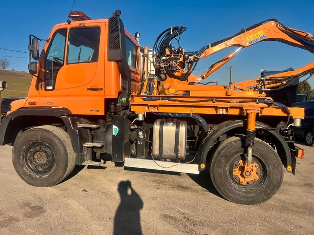 Unimog U500 4x4, Boeschungsmaehwerk Mulag - Truck: picture 5 Unimog U500 4x4, Boeschungsmaehwerk Mulag - Truck: picture 5