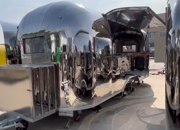 AIR STREAM ! - Imbissanhänger ! Verkaufsanhänger, - Food Truck Imbiswagen , EDELSTAL ! 5,8 M - Vending trailer: picture 2 AIR STREAM ! - Imbissanhänger ! Verkaufsanhänger, - Food Truck Imbiswagen , EDELSTAL ! 5,8 M - Vending trailer: picture 2