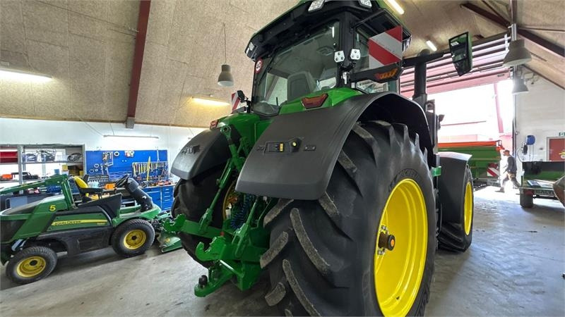 John Deere 8R340 8R340 Ultimate - Farm tractor: picture 4 John Deere 8R340 8R340 Ultimate - Farm tractor: picture 4