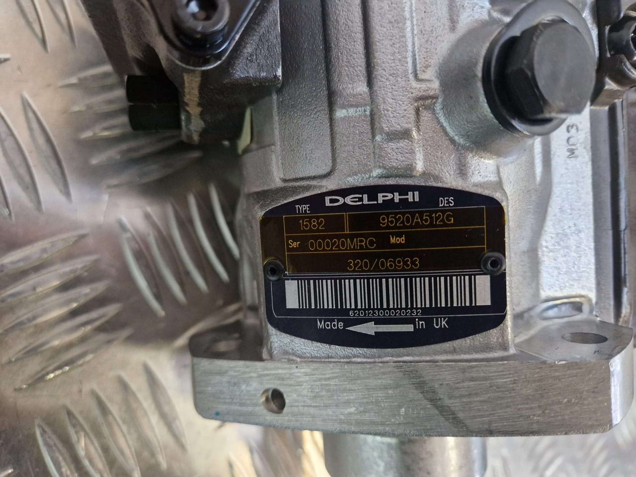 320/06933 12V injection pump 9520A512G Delphi - Engine and parts for Construction machinery: picture 3 320/06933 12V injection pump 9520A512G Delphi - Engine and parts for Construction machinery: picture 3