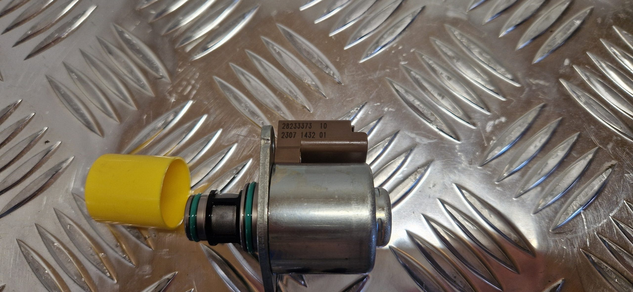 Delphi inlet metering Valve 28233373 - Engine and parts for Construction machinery: picture 2 Delphi inlet metering Valve 28233373 - Engine and parts for Construction machinery: picture 2