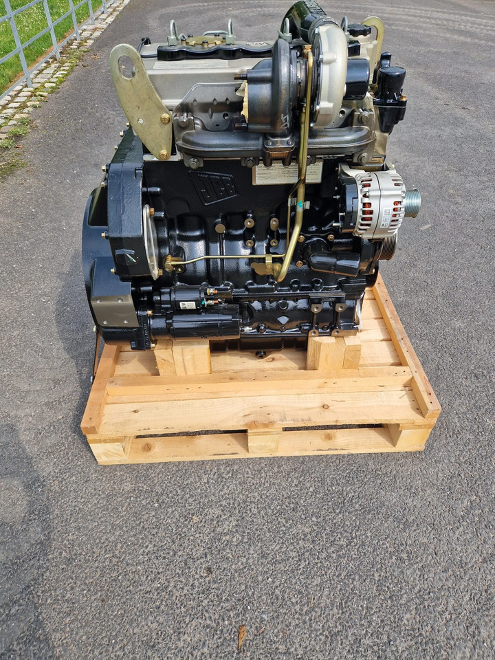 JCB 74kw engine 444 Turbocharged tier 2 4 Cylinder - Engine for Construction machinery: picture 4 JCB 74kw engine 444 Turbocharged tier 2 4 Cylinder - Engine for Construction machinery: picture 4