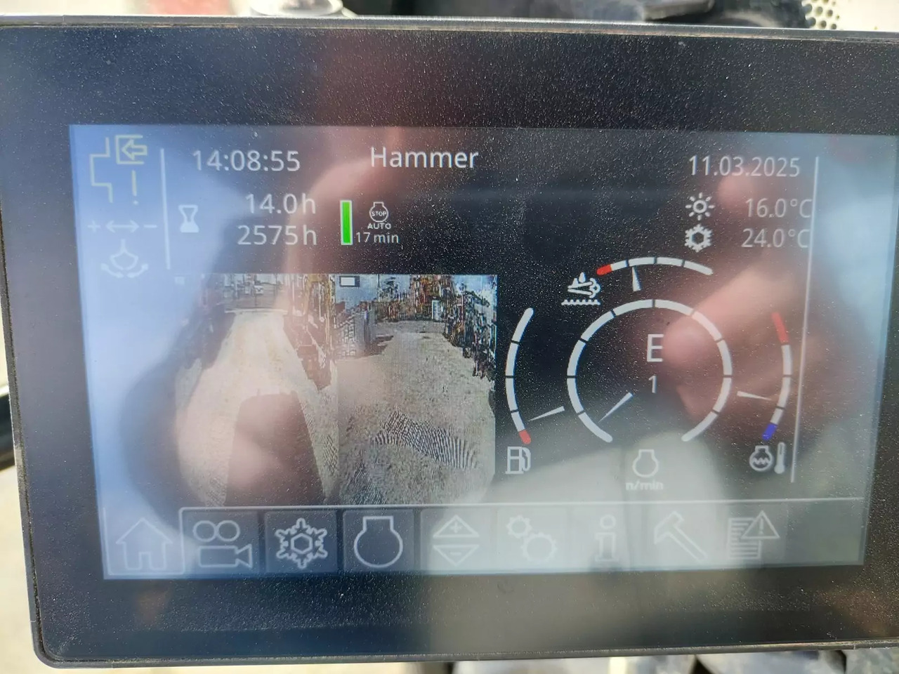 Crawler excavator 2019 Liebherr R 926 SLC: picture 6