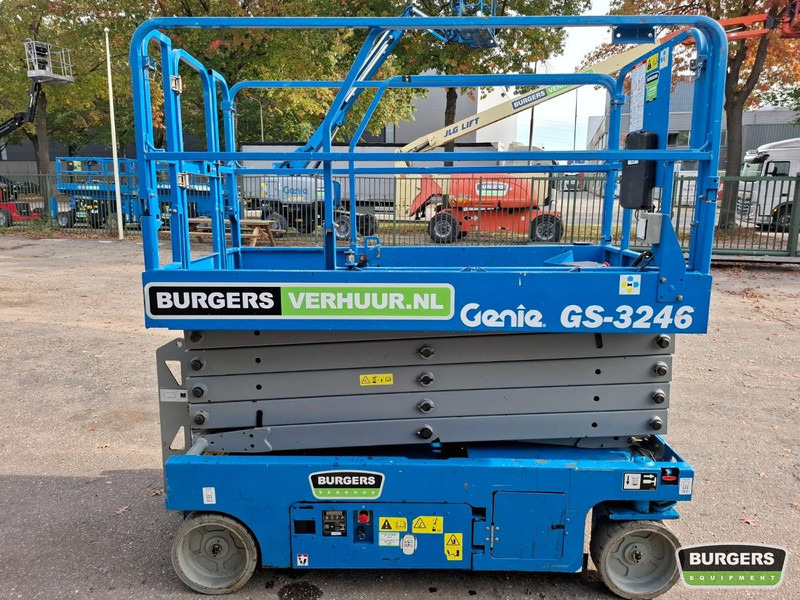 Genie GS3246 Nieuwe accus + lader - Scissor lift: picture 5 Genie GS3246 Nieuwe accus + lader - Scissor lift: picture 5