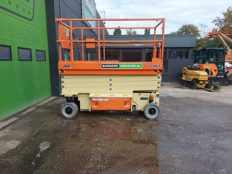 JLG 3246ES - Scissor lift: picture 3 JLG 3246ES - Scissor lift: picture 3