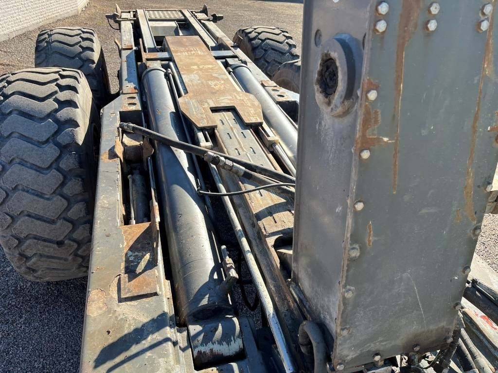 Volvo A25C Lastväxlarvagn - Roll-off/ Skip trailer: picture 2 Volvo A25C Lastväxlarvagn - Roll-off/ Skip trailer: picture 2