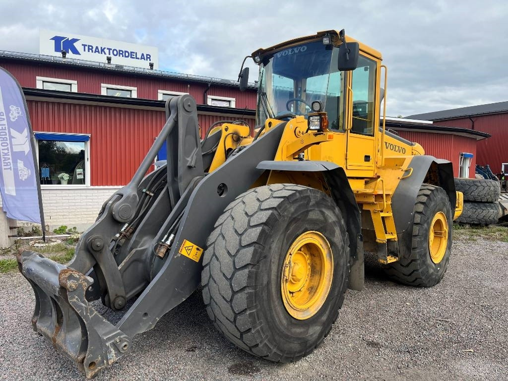 Volvo L 120 E - Wheel loader: picture 2 Volvo L 120 E - Wheel loader: picture 2