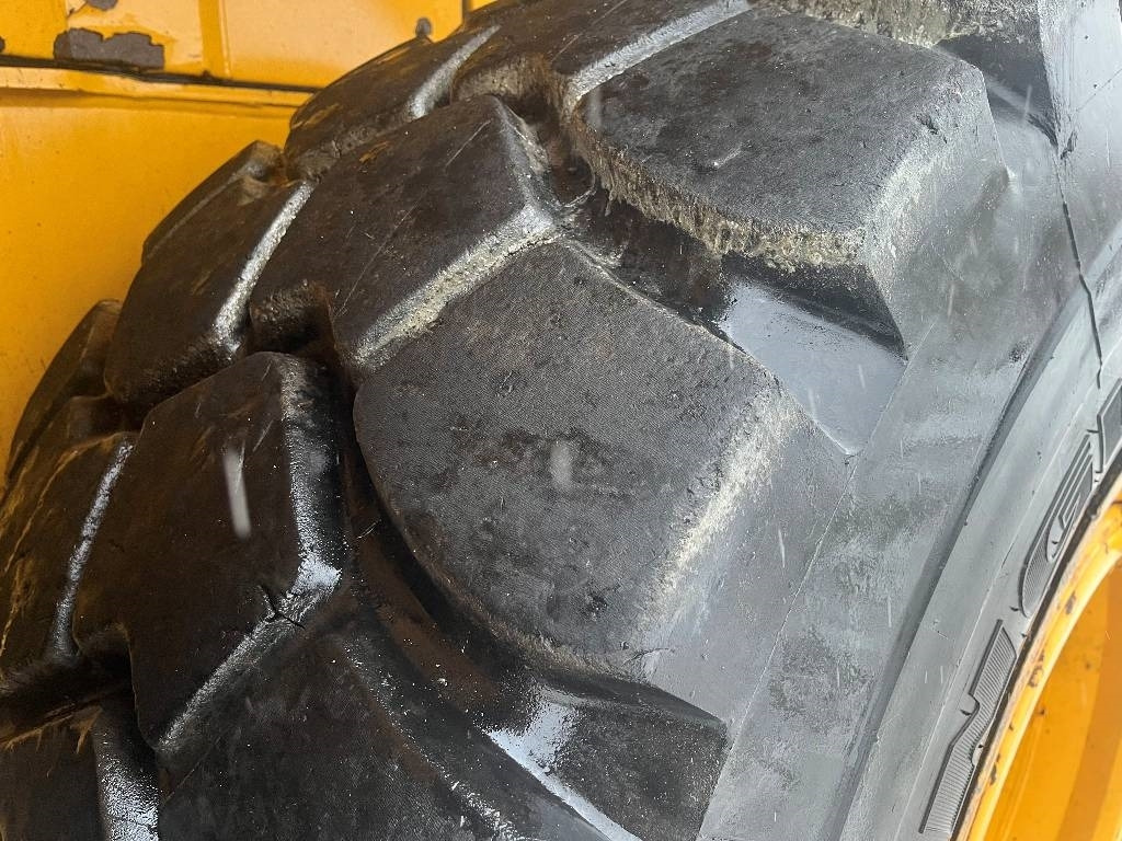 Volvo L 180 H Dismantled. Only spare parts - Wheel loader: picture 3 Volvo L 180 H Dismantled. Only spare parts - Wheel loader: picture 3