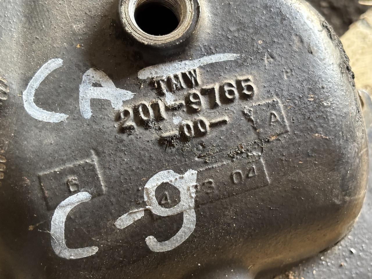 CAT Caterpillar C9 201-9765 Kolanko Wlotu Powietrza 2019765 - Air intake pipe for Agricultural machinery: picture 2 CAT Caterpillar C9 201-9765 Kolanko Wlotu Powietrza 2019765 - Air intake pipe for Agricultural machinery: picture 2