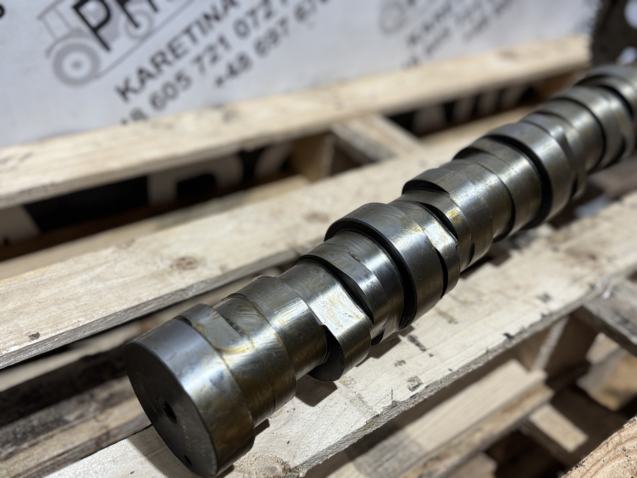 CLAAS Mercedes OM 502 LA V8 OM502LA Wałek Rozrządu 5420511201 - Camshaft for Agricultural machinery: picture 2 CLAAS Mercedes OM 502 LA V8 OM502LA Wałek Rozrządu 5420511201 - Camshaft for Agricultural machinery: picture 2