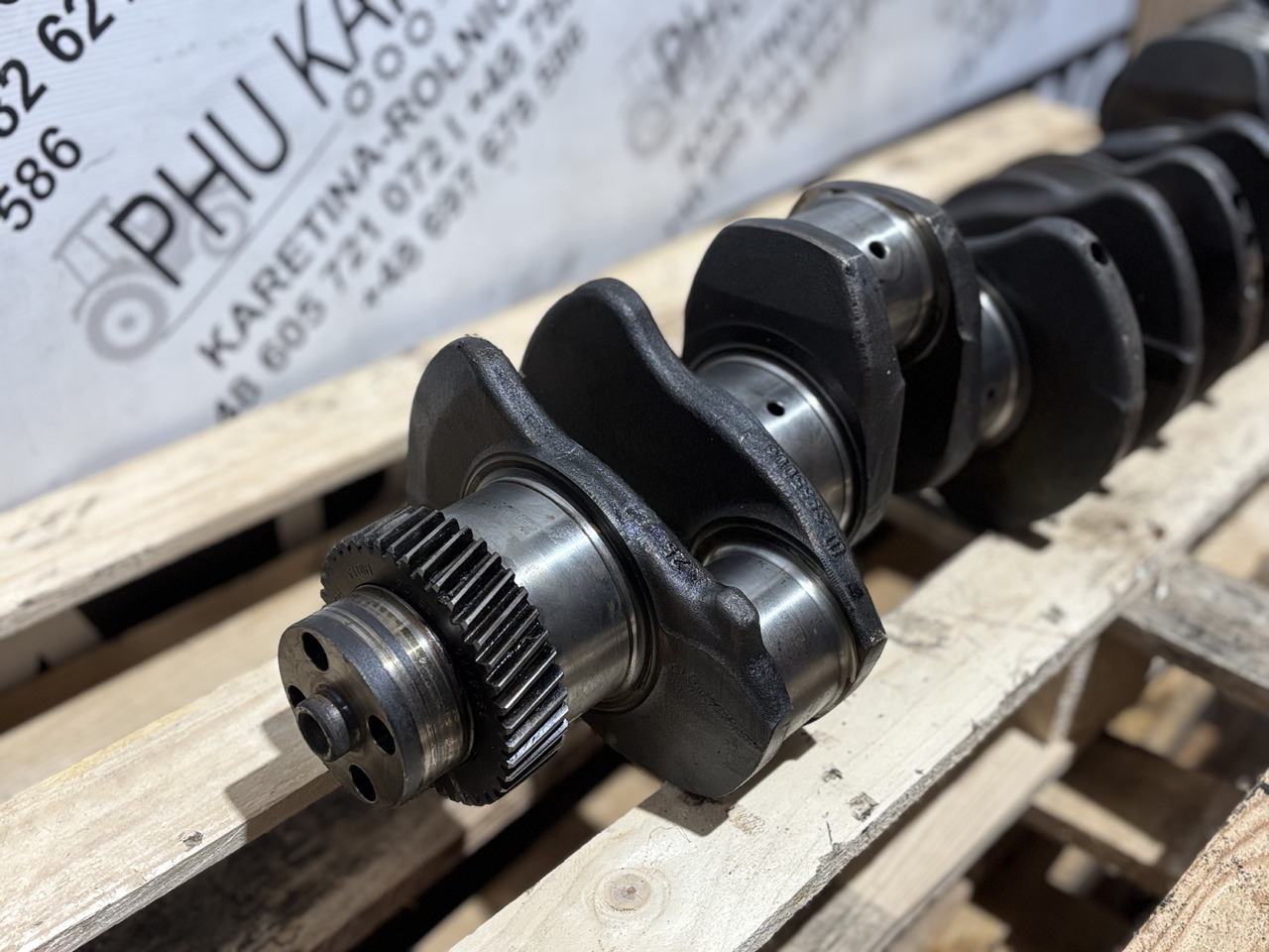 Case 5130 5140 5150 Maxxum 5140 Cummins 6BT Wał Korbowy J908032 J929037 J918324 - Crankshaft for Agricultural machinery: picture 1 Case 5130 5140 5150 Maxxum 5140 Cummins 6BT Wał Korbowy J908032 J929037 J918324 - Crankshaft for Agricultural machinery: picture 1