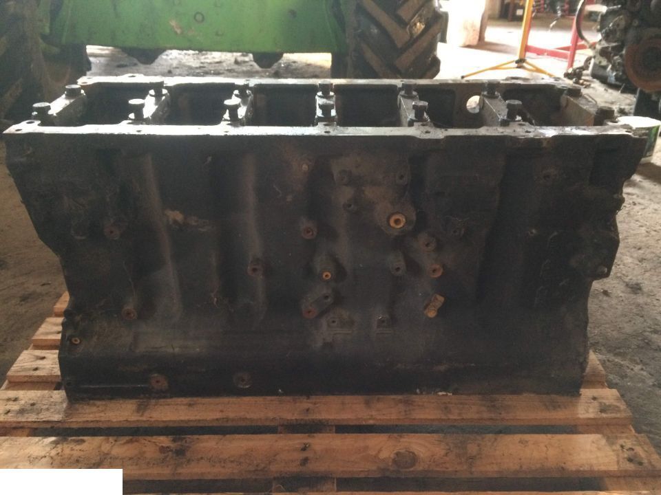 Caterpillar c15 Blok Silnika Cummins 162-0681 - Cylinder block for Construction machinery: picture 1 Caterpillar c15 Blok Silnika Cummins 162-0681 - Cylinder block for Construction machinery: picture 1