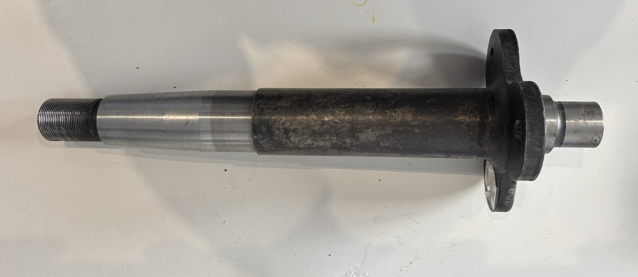 Claas Dominator 78 88 98 - wałęk napędu młocarni dzwona 0006573560 - Drive shaft for Agricultural machinery: picture 1 Claas Dominator 78 88 98 - wałęk napędu młocarni dzwona 0006573560 - Drive shaft for Agricultural machinery: picture 1