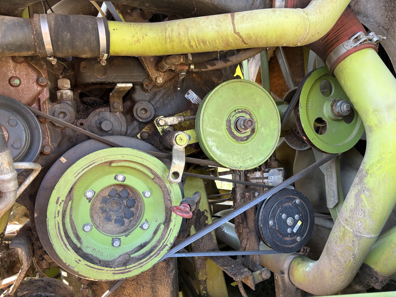 Claas Jaguar 820 840 860 880 Koło Pasowe 0009846790 00 0984 679 0 - Belt for Agricultural machinery: picture 2 Claas Jaguar 820 840 860 880 Koło Pasowe 0009846790 00 0984 679 0 - Belt for Agricultural machinery: picture 2