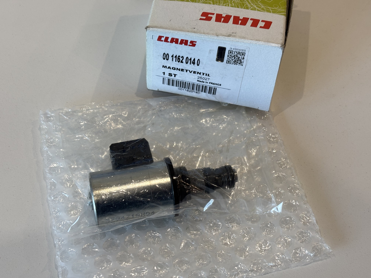 Claas Jaguar 930 960 980 990 Elektrozawór Skrzyni Biegoów 0011620140 00 1162 014 0 - Hydraulics for Agricultural machinery: picture 1 Claas Jaguar 930 960 980 990 Elektrozawór Skrzyni Biegoów 0011620140 00 1162 014 0 - Hydraulics for Agricultural machinery: picture 1