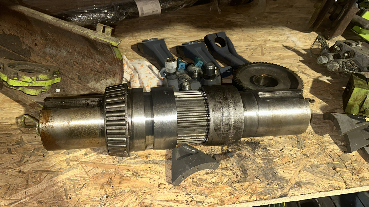 Claas LEXION 600 terra track Grimme Wał półoś napędową - Drive shaft for Agricultural machinery: picture 3 Claas LEXION 600 terra track Grimme Wał półoś napędową - Drive shaft for Agricultural machinery: picture 3