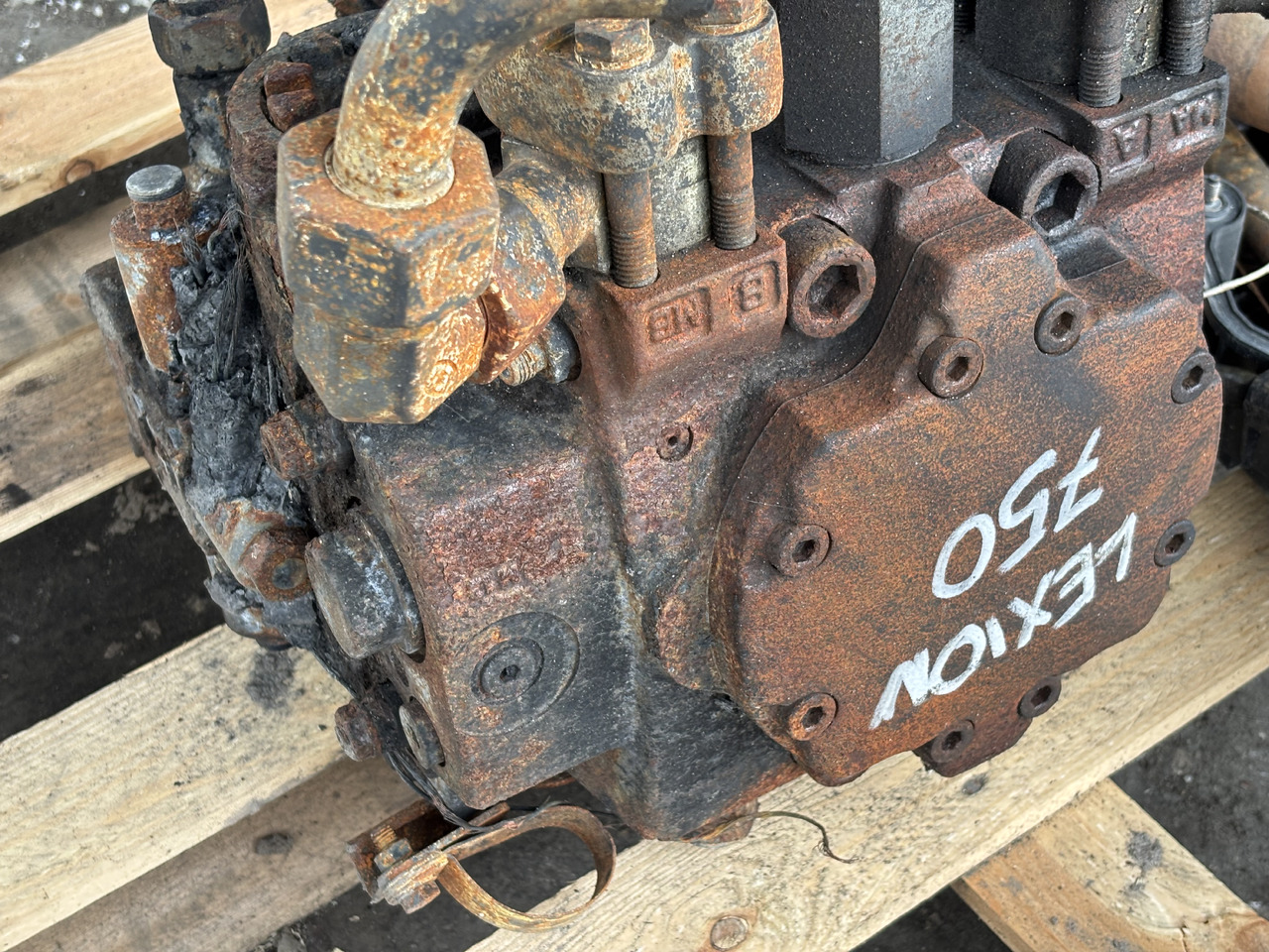 Claas Lexion 620 630 650 660 670 750 760 Pompa Hydrauliczna Hydrostat 0018024651 CZĘŚCI - Hydraulic pump for Agricultural machinery: picture 1 Claas Lexion 620 630 650 660 670 750 760 Pompa Hydrauliczna Hydrostat 0018024651 CZĘŚCI - Hydraulic pump for Agricultural machinery: picture 1