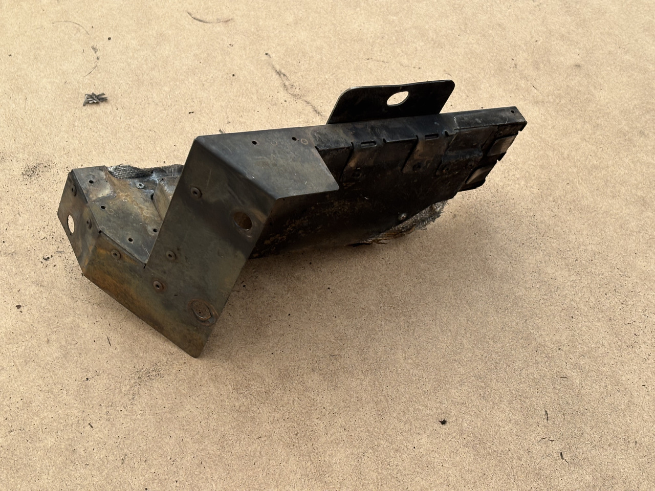 Claas Lexion 780 Blacha Obudowa Maska Osłona 00 0781 222 0 0007812220 - Hood for Combine harvester: picture 2 Claas Lexion 780 Blacha Obudowa Maska Osłona 00 0781 222 0 0007812220 - Hood for Combine harvester: picture 2