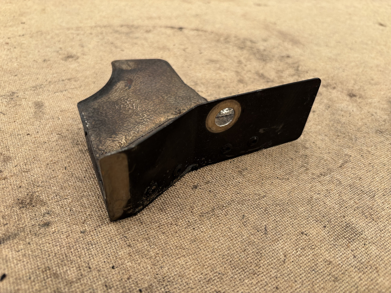 Claas Lexion 780 Obudowa Osłona Maska 00 0781 224 0 00 7812240 - Hood for Combine harvester: picture 2 Claas Lexion 780 Obudowa Osłona Maska 00 0781 224 0 00 7812240 - Hood for Combine harvester: picture 2