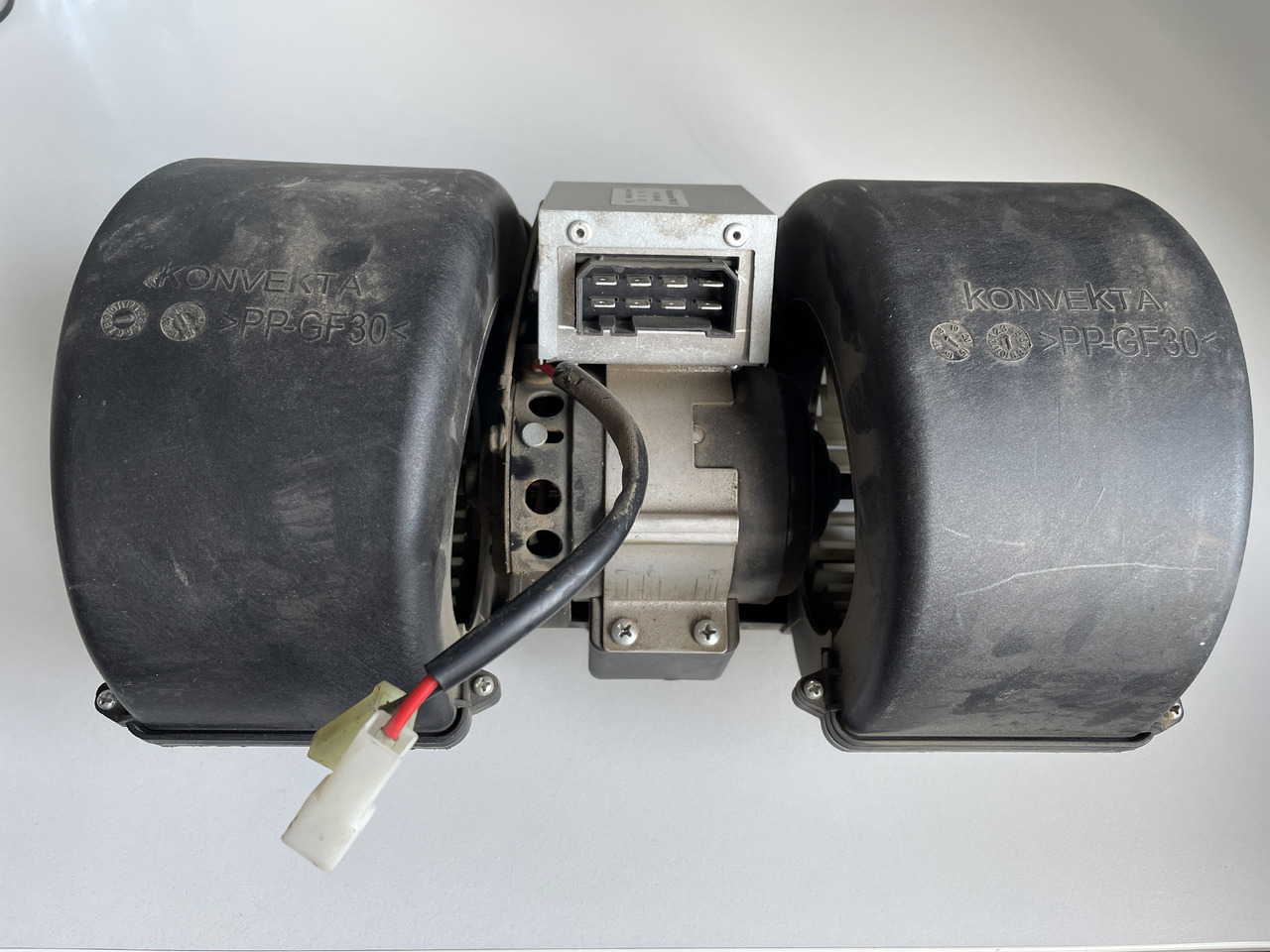 Claas Lexion Jaguar Tucano - dmuchawa 05371040 537104 - Blower motor for Agricultural machinery: picture 1 Claas Lexion Jaguar Tucano - dmuchawa 05371040 537104 - Blower motor for Agricultural machinery: picture 1