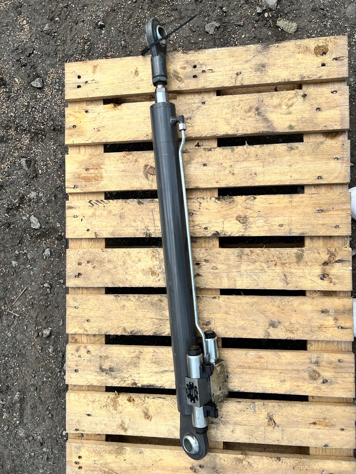 Claas Lexion Siłownik hydrauliczny rury rozładowczej 0000409622 - Hydraulic cylinder for Agricultural machinery: picture 1 Claas Lexion Siłownik hydrauliczny rury rozładowczej 0000409622 - Hydraulic cylinder for Agricultural machinery: picture 1