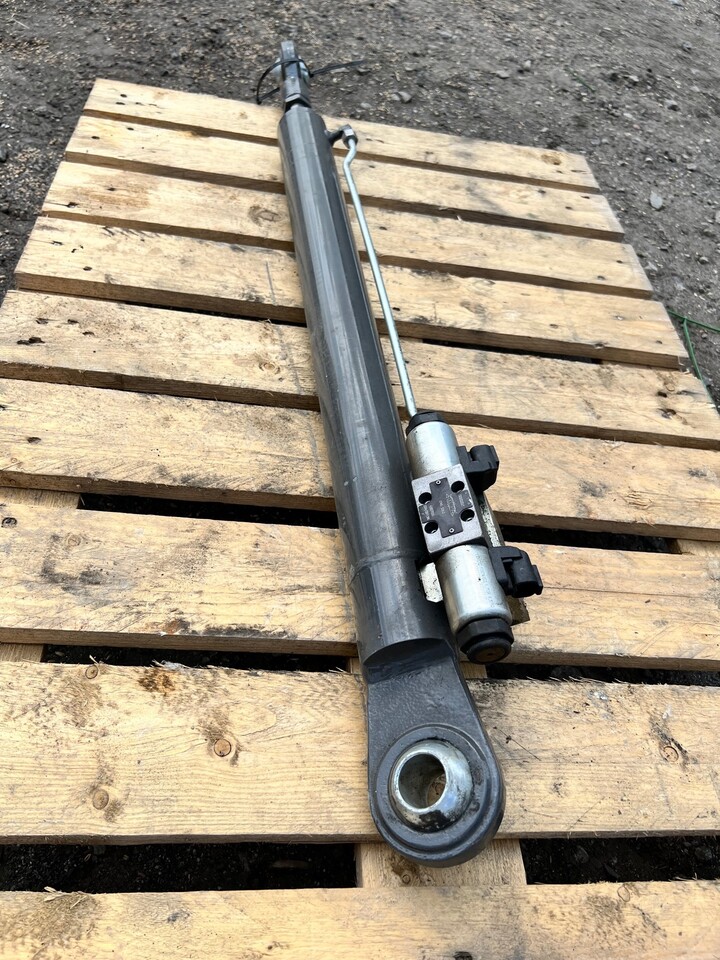 Claas Lexion Siłownik hydrauliczny rury rozładowczej 0000409622 - Hydraulic cylinder for Agricultural machinery: picture 2 Claas Lexion Siłownik hydrauliczny rury rozładowczej 0000409622 - Hydraulic cylinder for Agricultural machinery: picture 2