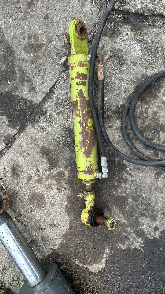 Claas dominator mega siłownik skrętu - Hydraulic cylinder for Agricultural machinery: picture 2 Claas dominator mega siłownik skrętu - Hydraulic cylinder for Agricultural machinery: picture 2