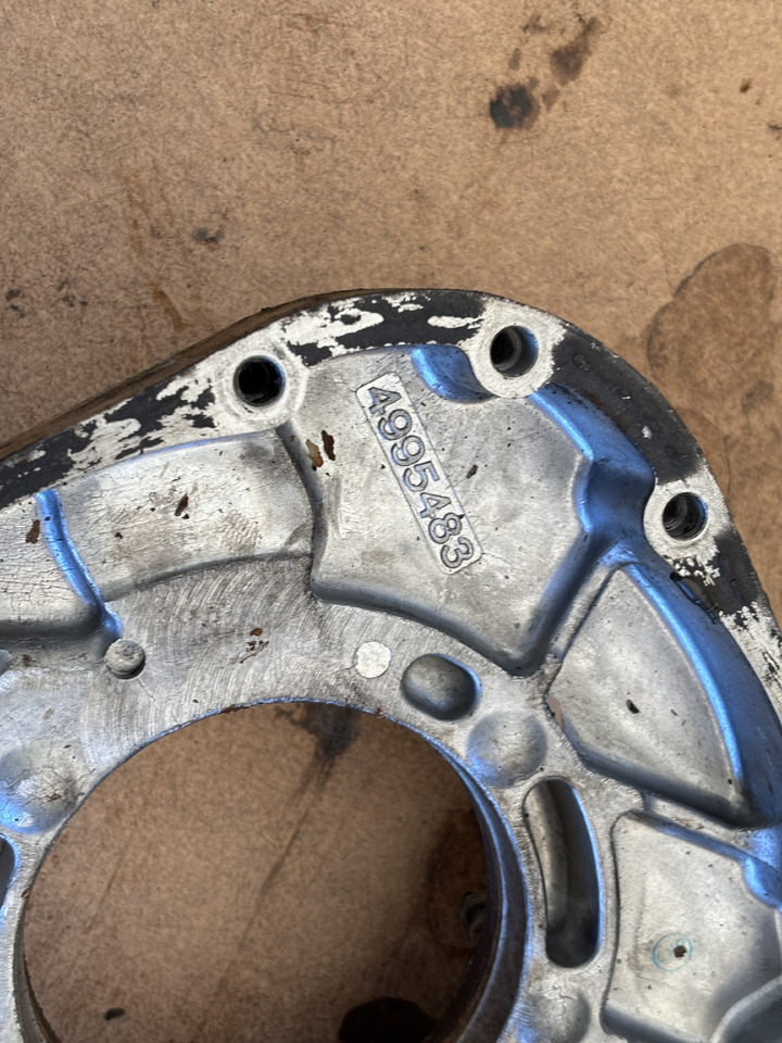 Cummins 6CT 6CT8.3 6C8.3 Obudowa koła zębatego Wałka rozrządu 4992991 4995483 - Camshaft for Agricultural machinery: picture 2 Cummins 6CT 6CT8.3 6C8.3 Obudowa koła zębatego Wałka rozrządu 4992991 4995483 - Camshaft for Agricultural machinery: picture 2