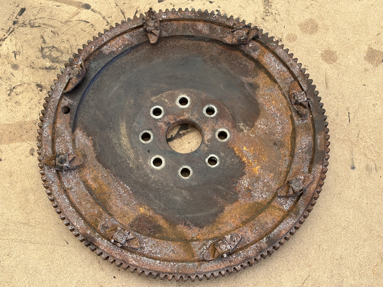 Cummins 8.3 6CT 6CTA 6CTAA Koło zamachowe 3993881 - Flywheel for Agricultural machinery: picture 5 Cummins 8.3 6CT 6CTA 6CTAA Koło zamachowe 3993881 - Flywheel for Agricultural machinery: picture 5