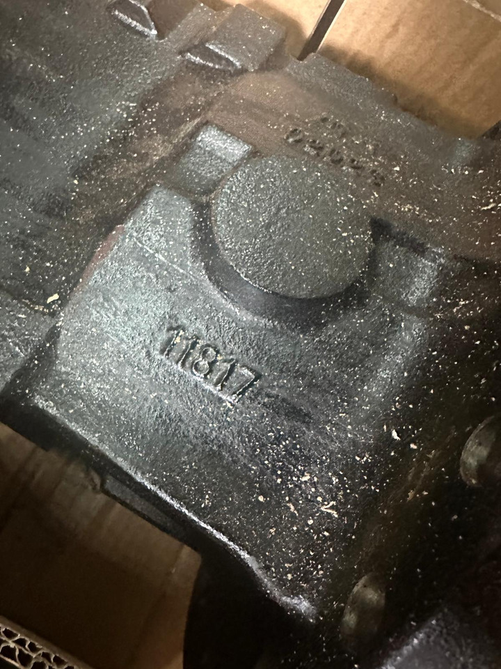 Deutz agrovector obudowa mostu pochwa mostu carraro 11817 - Axle and parts for Agricultural machinery: picture 2 Deutz agrovector obudowa mostu pochwa mostu carraro 11817 - Axle and parts for Agricultural machinery: picture 2