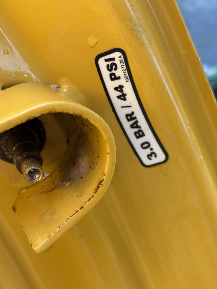 Felga CAT TH407 DW15LX24 R24 JLG 1001090637 - Rim for Agricultural machinery: picture 2 Felga CAT TH407 DW15LX24 R24 JLG 1001090637 - Rim for Agricultural machinery: picture 2