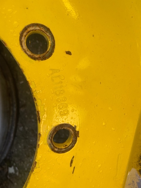 Felga John Deere 15x28 / AL118869 - Rim for Agricultural machinery: picture 2 Felga John Deere 15x28 / AL118869 - Rim for Agricultural machinery: picture 2