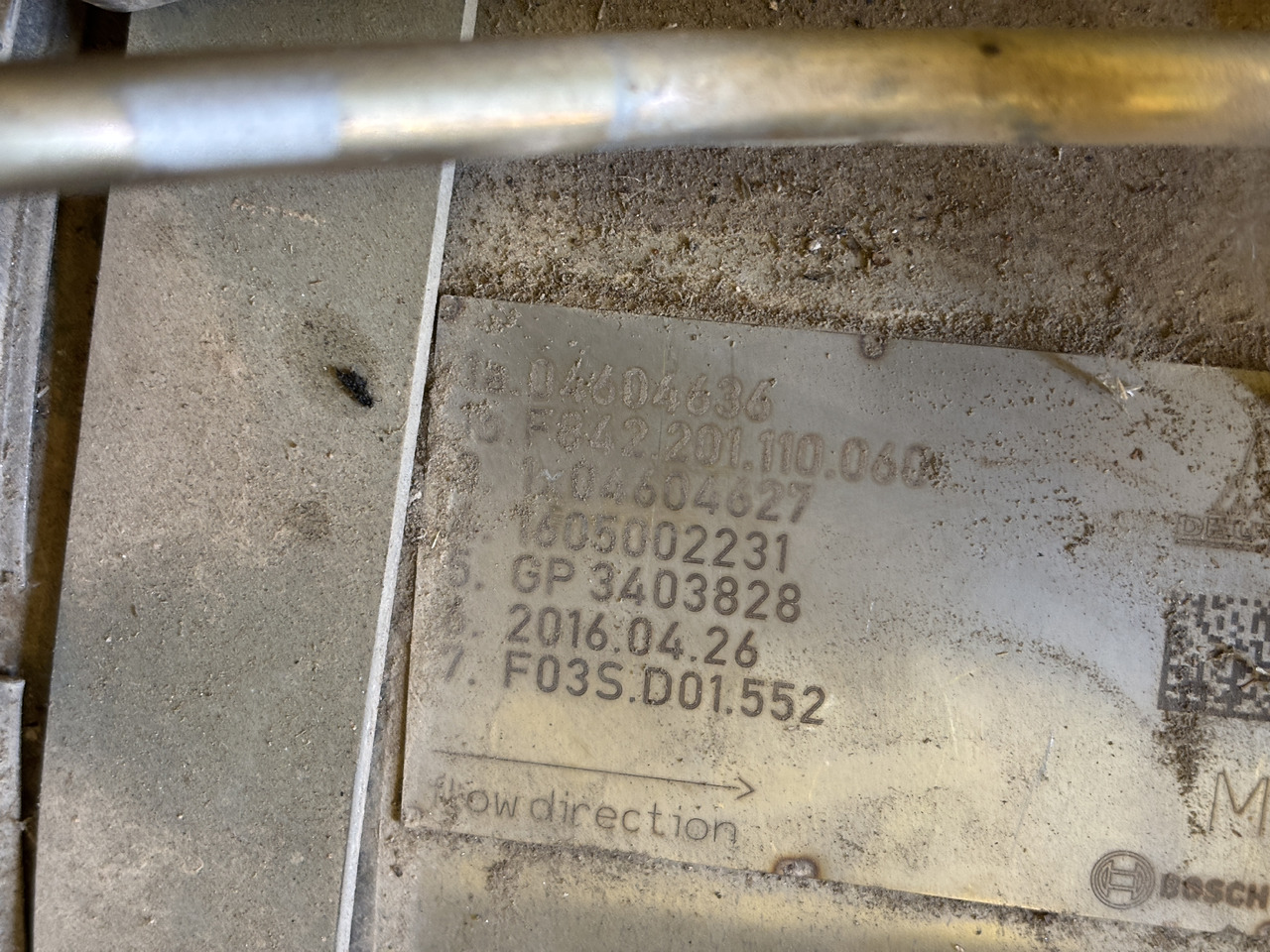 Fendt 824 826 828 - filtr cząstek stałych DPF 04604636 F842201110060 - Muffler/ Exhaust system: picture 2 Fendt 824 826 828 - filtr cząstek stałych DPF 04604636 F842201110060 - Muffler/ Exhaust system: picture 2