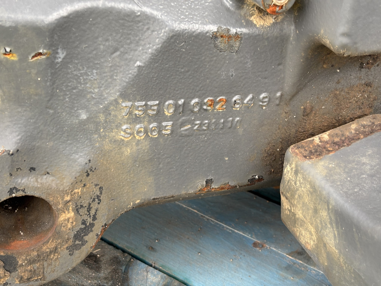 Axle and parts for Agricultural machinery Fendt 828 Obudowa Łączona Osi 755/137  F835300020260  F835300020250: picture 8