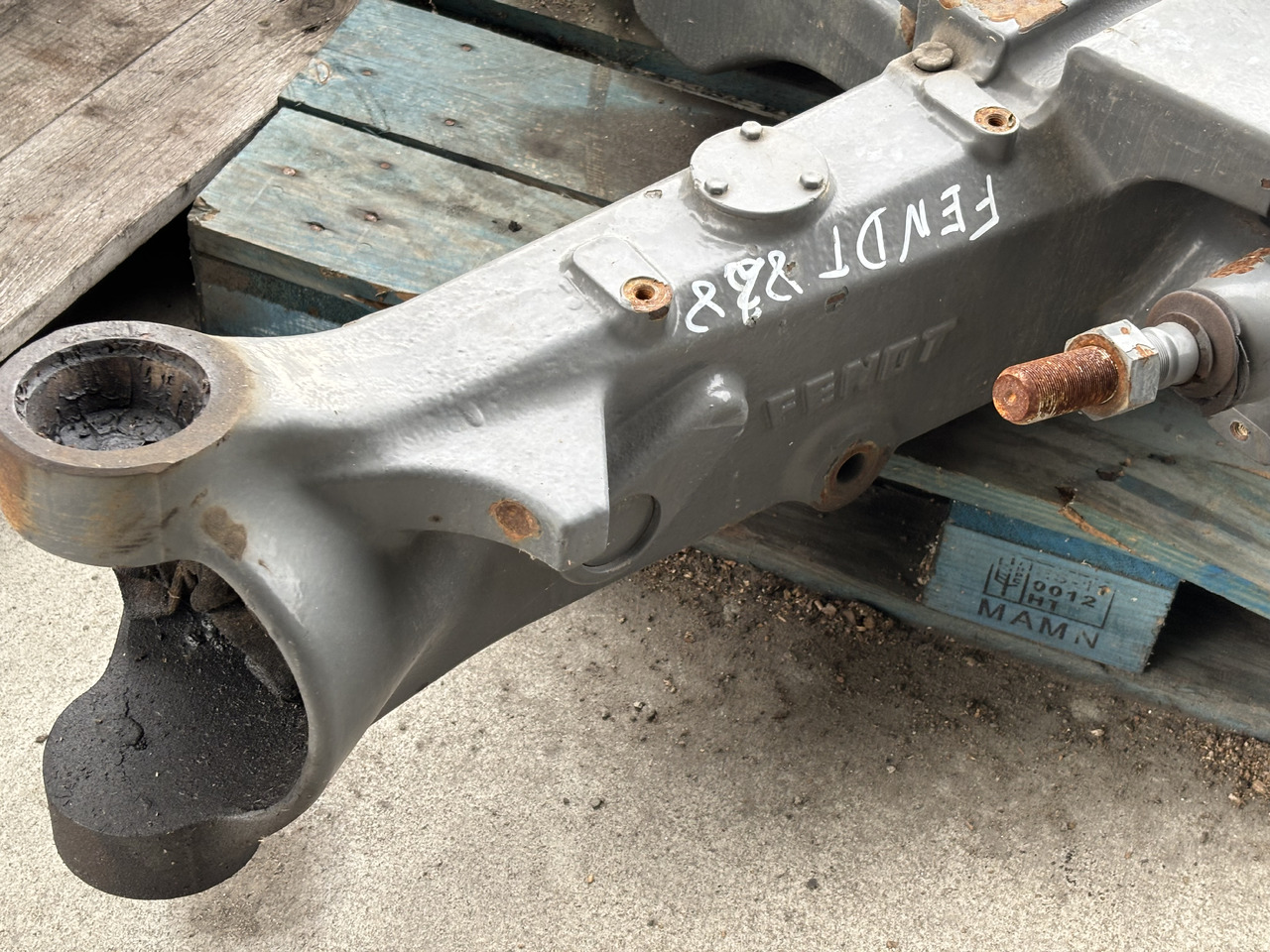 Fendt 828 Obudowa Osi Łuk Osi 755/137 F835300020180 F835300020160 E835300020012 - Rear axle for Agricultural machinery: picture 4 Fendt 828 Obudowa Osi Łuk Osi 755/137 F835300020180 F835300020160 E835300020012 - Rear axle for Agricultural machinery: picture 4