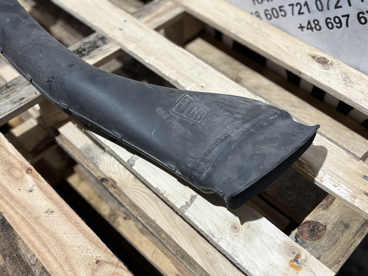 JCB 332/F0077 Kanał Rura Wlotowa - Air intake pipe for Construction machinery: picture 3 JCB 332/F0077 Kanał Rura Wlotowa - Air intake pipe for Construction machinery: picture 3