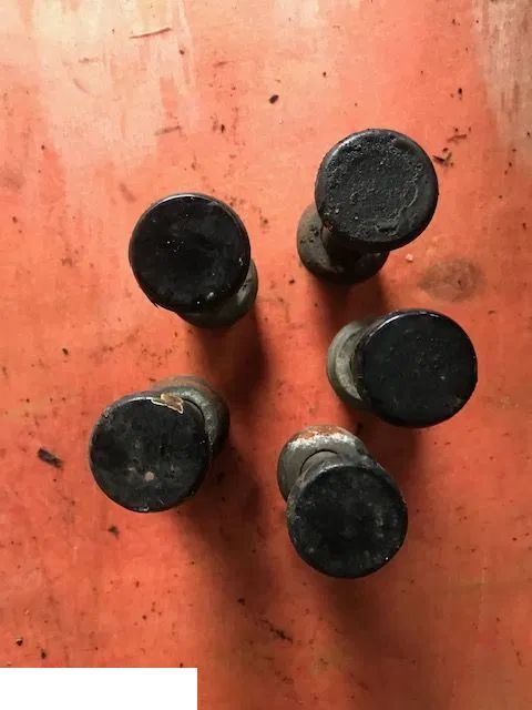 JCB 3cx - Szpilki Koła - Wheel bolt for Agricultural machinery: picture 1 JCB 3cx - Szpilki Koła - Wheel bolt for Agricultural machinery: picture 1