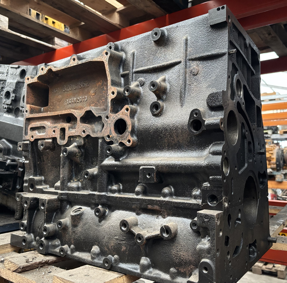 JCB 526-55 (32001852) Blok Silnika - Cylinder block for Agricultural machinery: picture 1 JCB 526-55 (32001852) Blok Silnika - Cylinder block for Agricultural machinery: picture 1