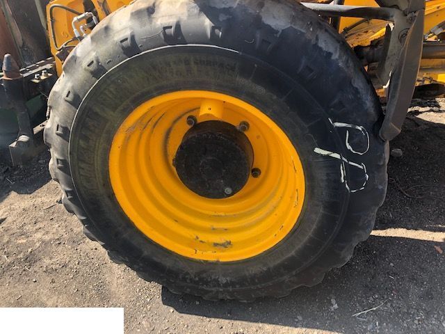 JCB 531-70 - Felga 16x24 - Rim for Material handling equipment: picture 1 JCB 531-70 - Felga 16x24 - Rim for Material handling equipment: picture 1
