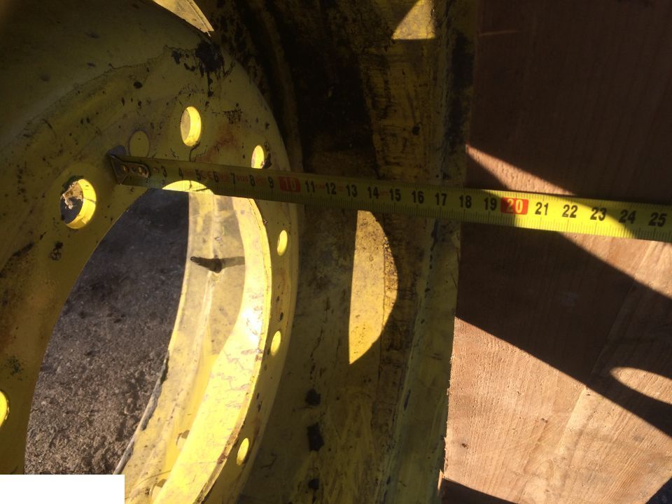 JOHN DEERE 28xW15L - Rim for Agricultural machinery: picture 4 JOHN DEERE 28xW15L - Rim for Agricultural machinery: picture 4
