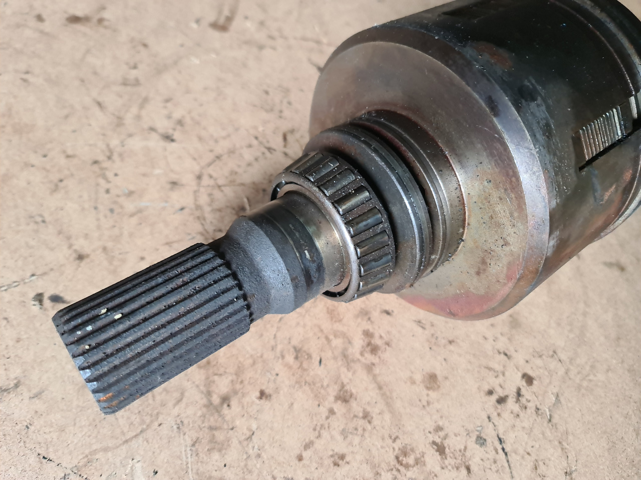 John Deere 4650 4850 Kosz Sprzęgła RE38834 RE12533 RE13950 RE19698 - Clutch and parts for Agricultural machinery: picture 2 John Deere 4650 4850 Kosz Sprzęgła RE38834 RE12533 RE13950 RE19698 - Clutch and parts for Agricultural machinery: picture 2