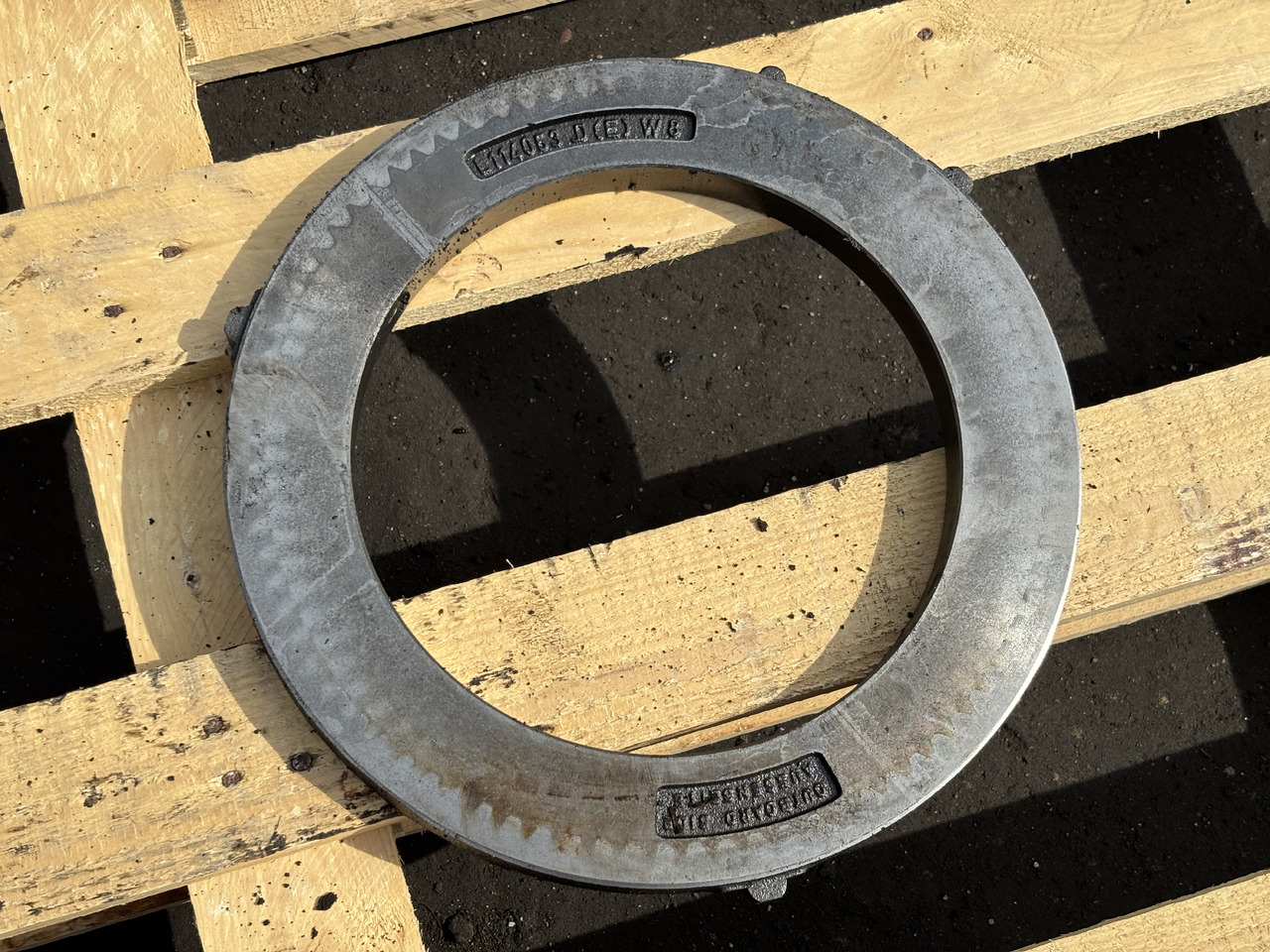 John Deere 6630 Tarcza Płytka Hamulcowa L114053 - Brake disc for Agricultural machinery: picture 1 John Deere 6630 Tarcza Płytka Hamulcowa L114053 - Brake disc for Agricultural machinery: picture 1