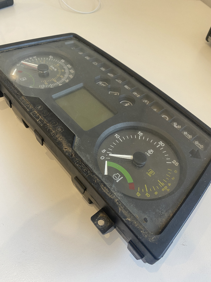 John Deere 6820S 6120 6220 6320 Autopower - zegary licznik deska - Dashboard for Construction machinery: picture 3 John Deere 6820S 6120 6220 6320 Autopower - zegary licznik deska - Dashboard for Construction machinery: picture 3
