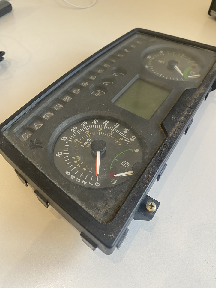 John Deere 6820S 6120 6220 6320 Autopower - zegary licznik deska - Dashboard for Construction machinery: picture 2 John Deere 6820S 6120 6220 6320 Autopower - zegary licznik deska - Dashboard for Construction machinery: picture 2